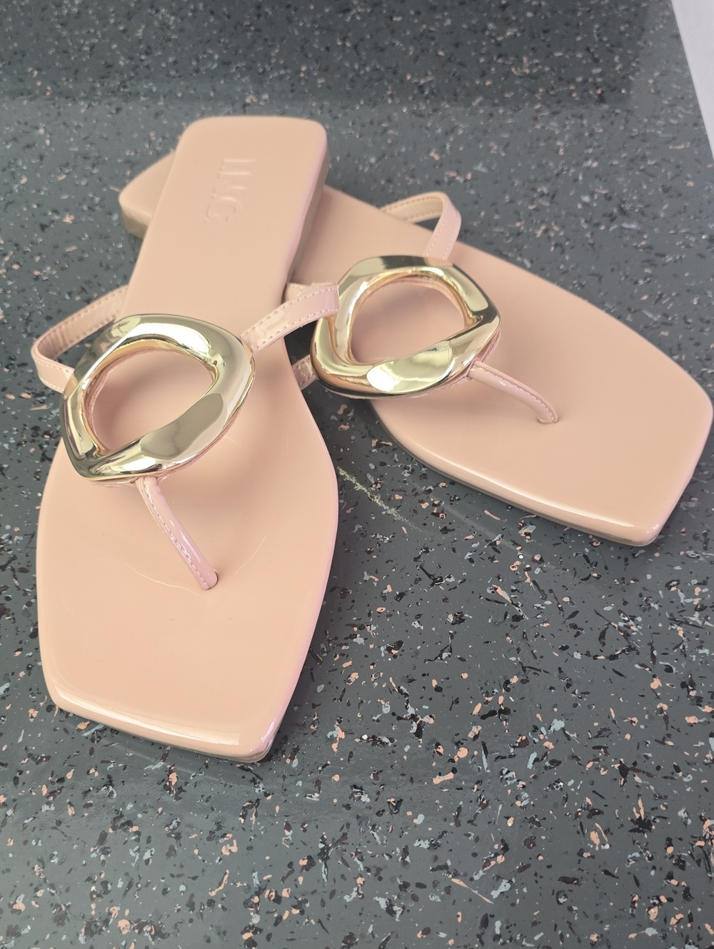 Women's Pink INC. Metallic-Trim Thong Sandals